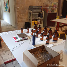 Load image into Gallery viewer, WORKSHOP "I create my own natural perfume" in English
